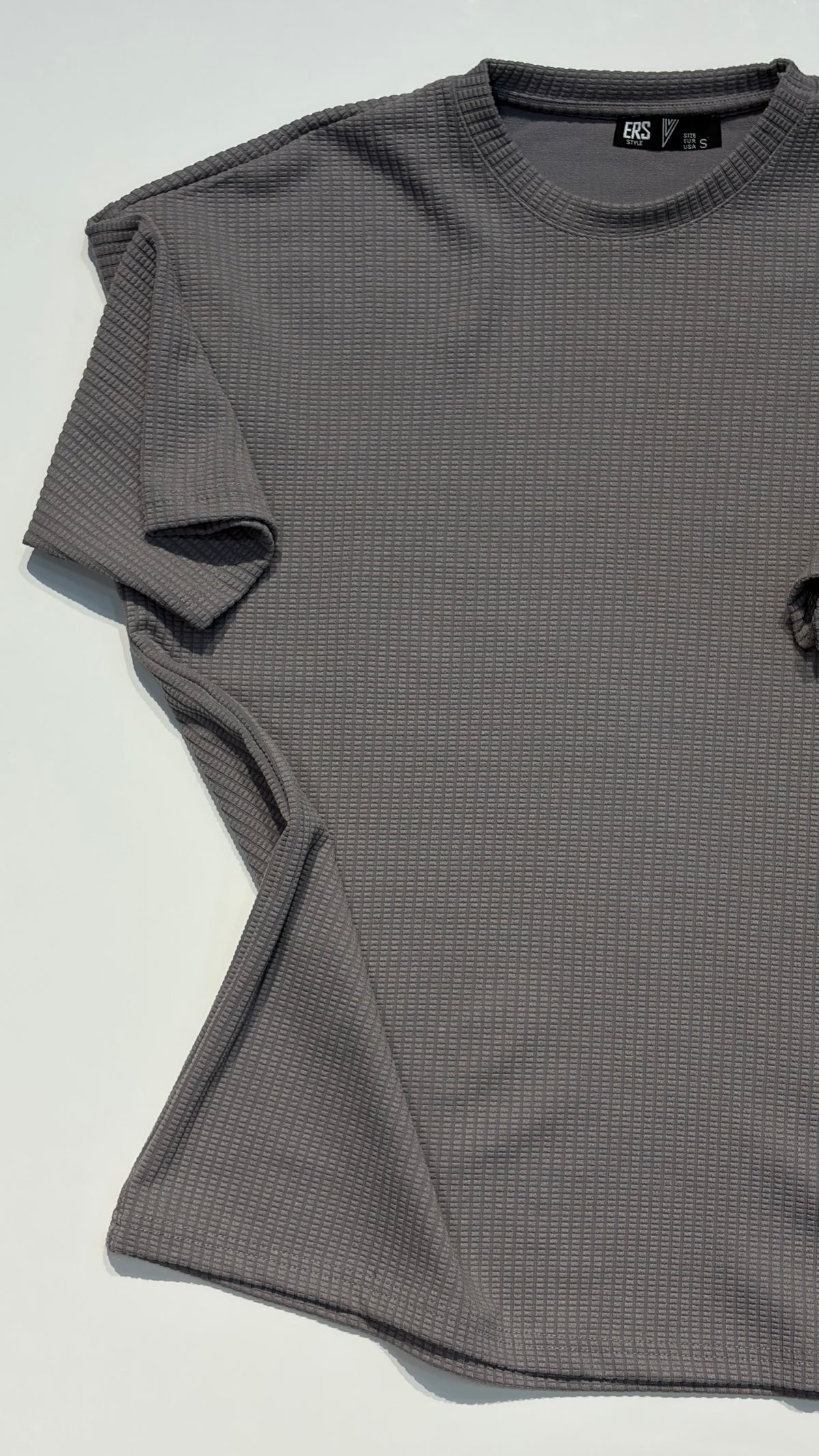 ROUND-N TSHIRT