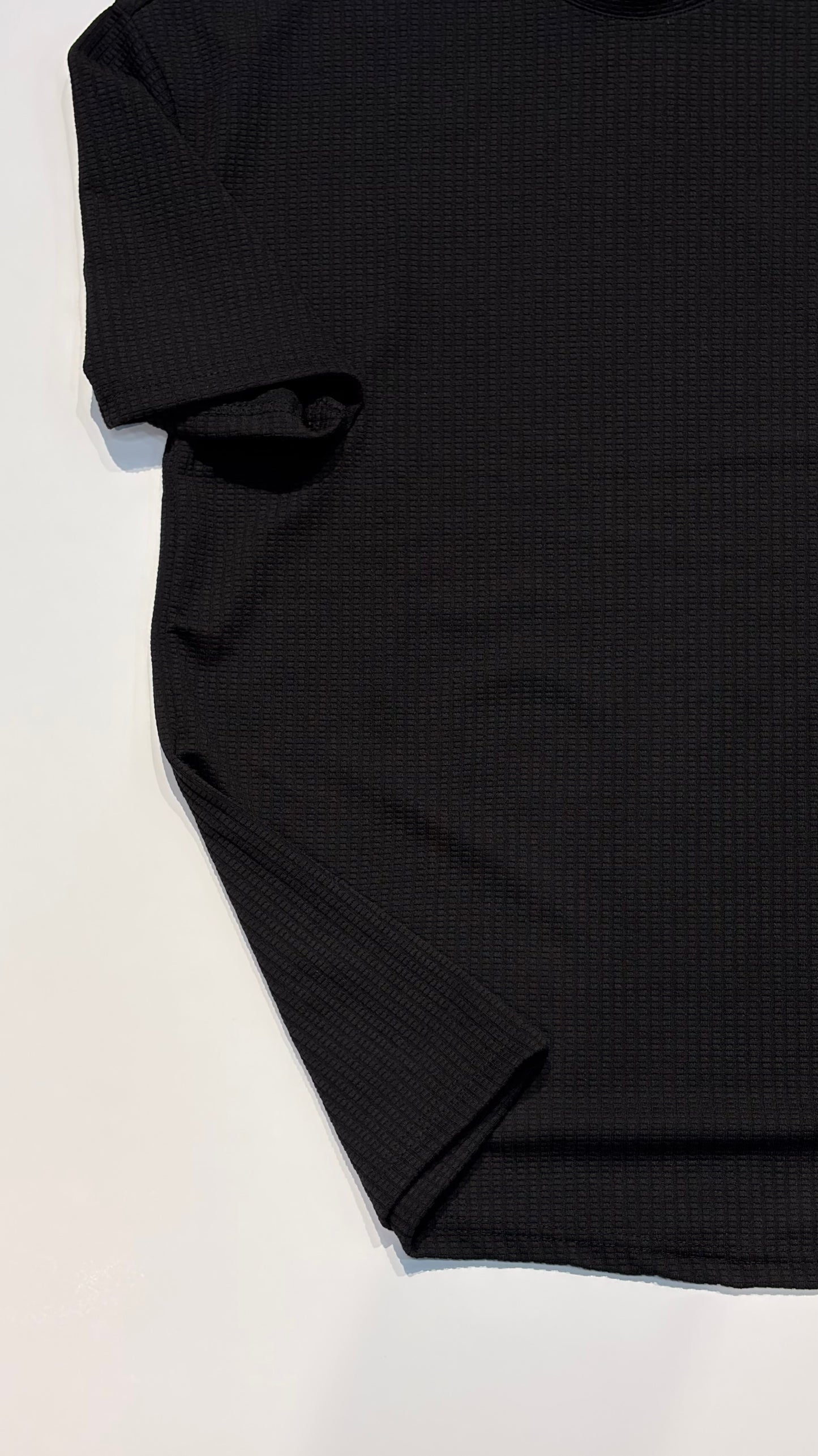 ROUND-N TSHIRT